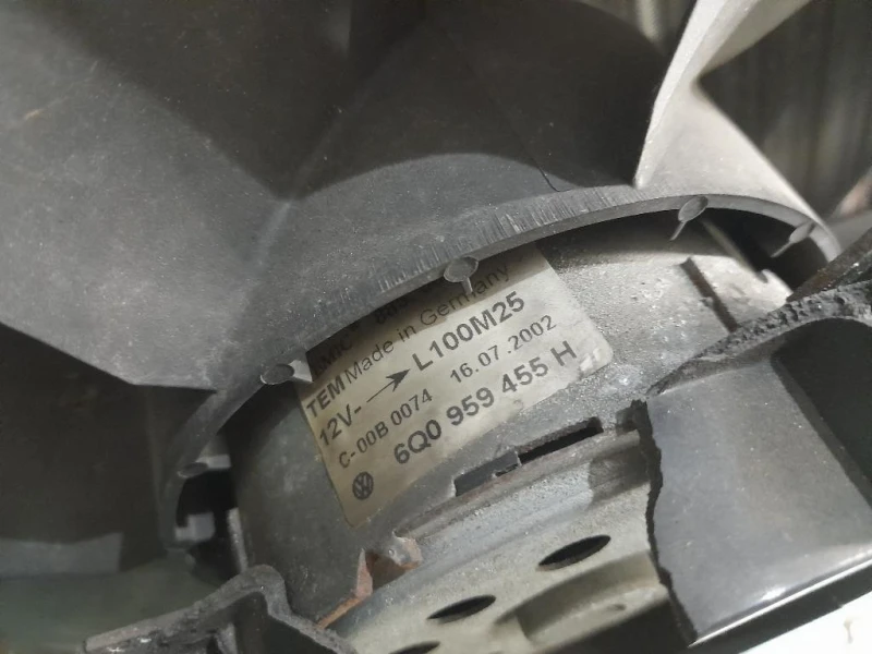 KIT Radiatori 6Q0121253R Volkswagen POLO IV 2002