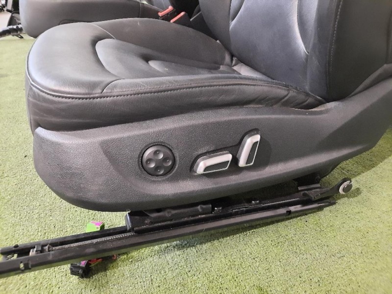 KIT Sedili S-LINE PELLE NERO Audi A4 8K5 Avant 2012