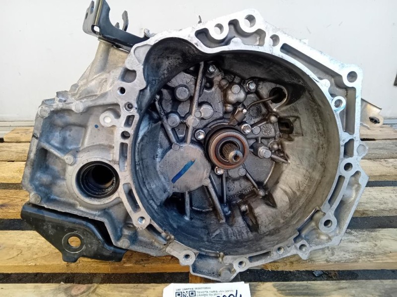 Cambio 2NRFKE 303000D500 Toyota Yaris IV 2017