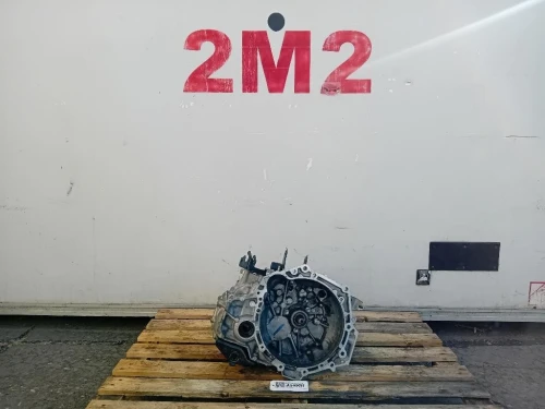 Cambio 2NRFKE 303000D500 Toyota Yaris IV 2017