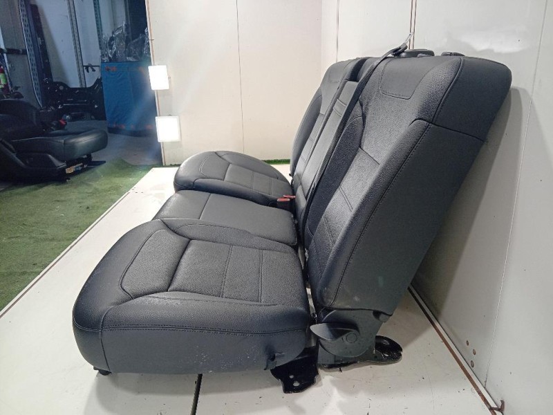 KIT Sedili KIT SEDILI GLE W166 PELLE NERO Mercedes Classe GLE W166 2015