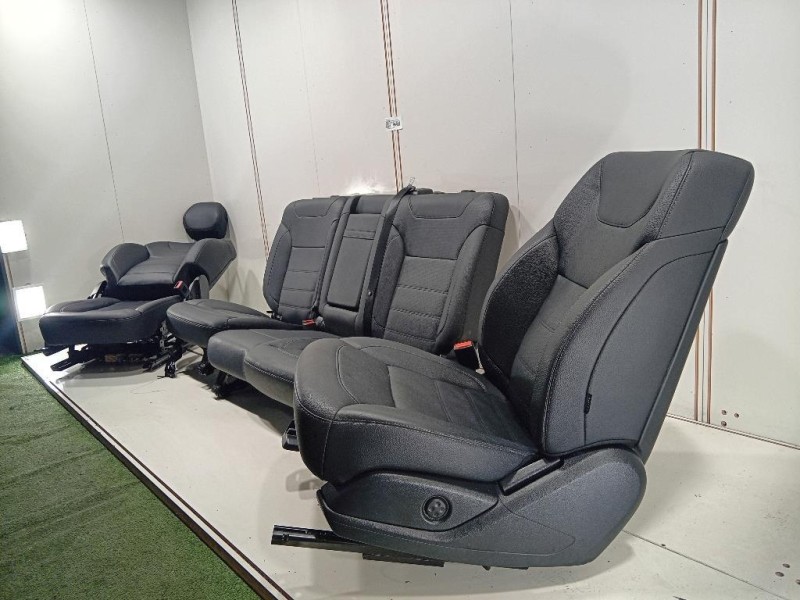 KIT Sedili KIT SEDILI GLE W166 PELLE NERO Mercedes Classe GLE W166 2015