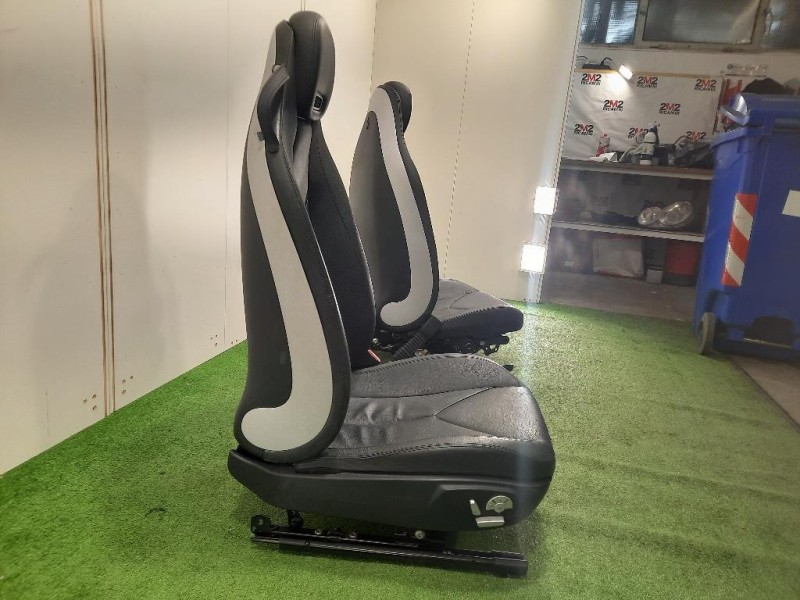 KIT Sedili Mercedes Classe SLK R171 2004