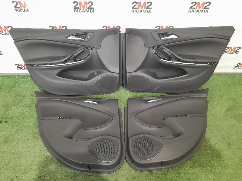 KIT Sedili KIT COMPLETO PELLE E STOFFA Opel Astra K SW 2016