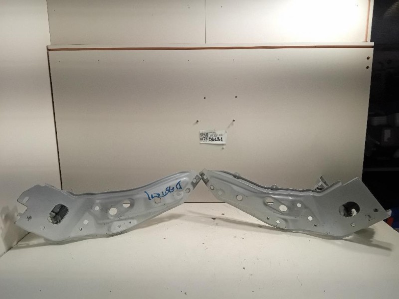 KIT Supporti Proiettore ANT 625224960R625211693R Dacia Duster III 2024