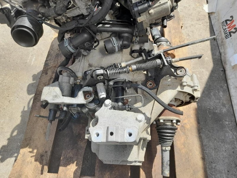 Cambio CBZB LHY 0AJ301103 Volkswagen GOLF VI 2009