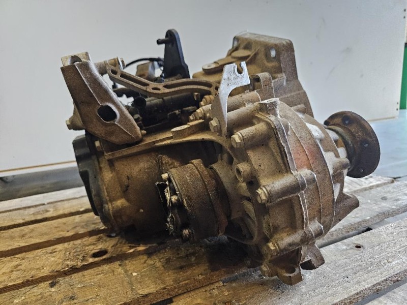 Cambio LUB LVN NVT 5 M 0AF300042H Volkswagen GOLF VI 2009