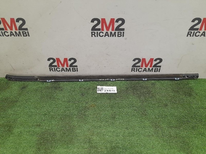 Listello Modanatura Raschiavetro Porta ANT DX 82220D9010 Kia Sportage IV 2016