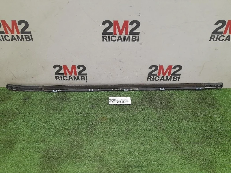 Listello Modanatura Raschiavetro Porta ANT DX 82220D9010 Kia Sportage IV 2016