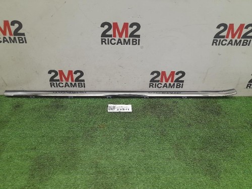 Listello Modanatura Raschiavetro Porta ANT DX 82220D9010 Kia Sportage IV 2016