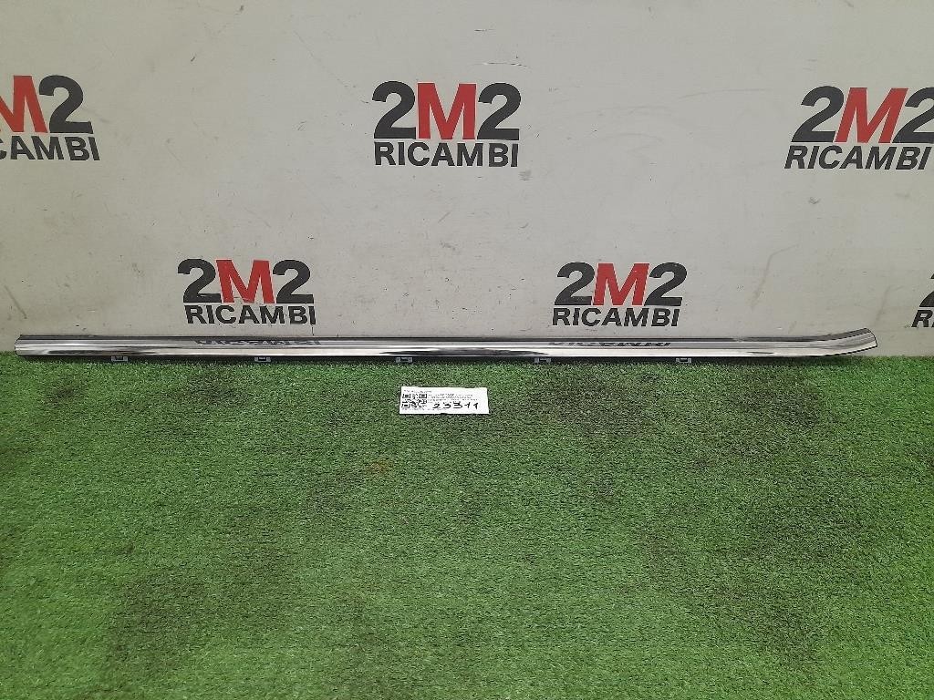Listello Modanatura Raschiavetro Porta ANT DX 82220D9010 Kia Sportage IV 2016