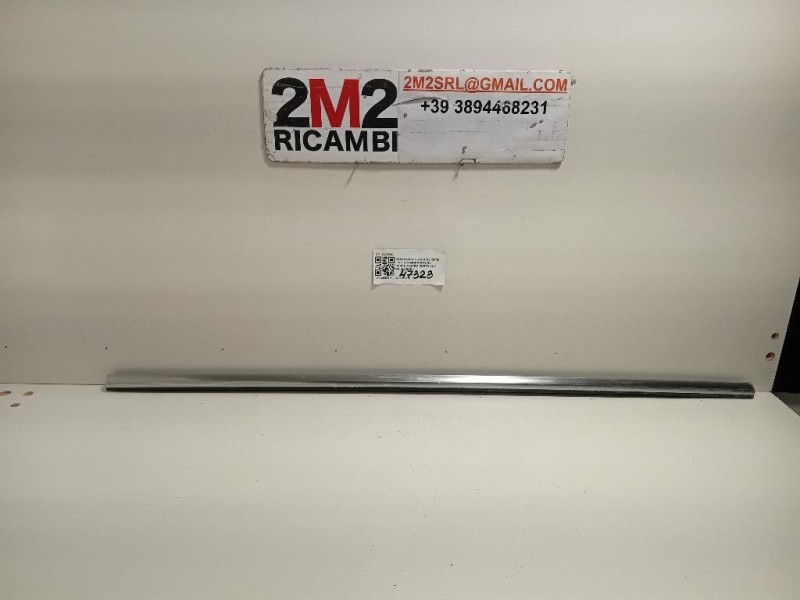 Listello Modanatura Raschiavetro Porta ANT DX 837476C Volkswagen T-cross 2019