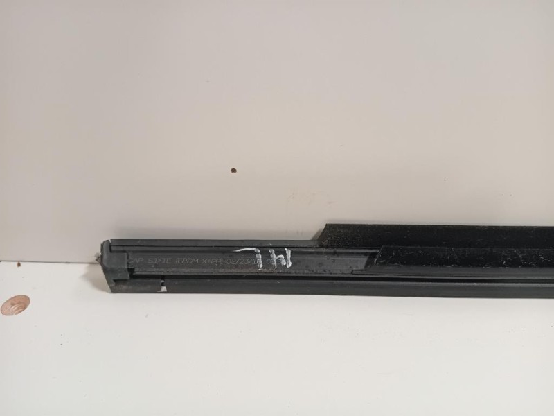Listello Modanatura Raschiavetro Porta ANT SX A166 725 01 65 Mercedes Classe ML W166 2012