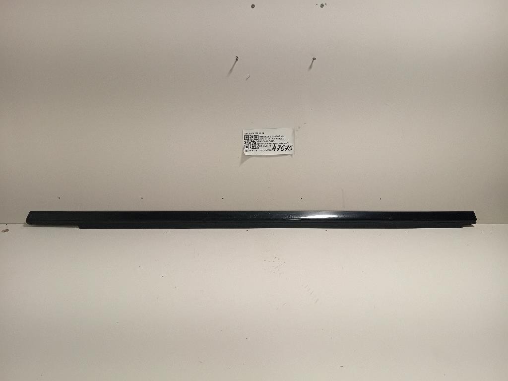 Listello Modanatura Raschiavetro Porta ANT SX A166 725 01 65 Mercedes Classe ML W166 2012