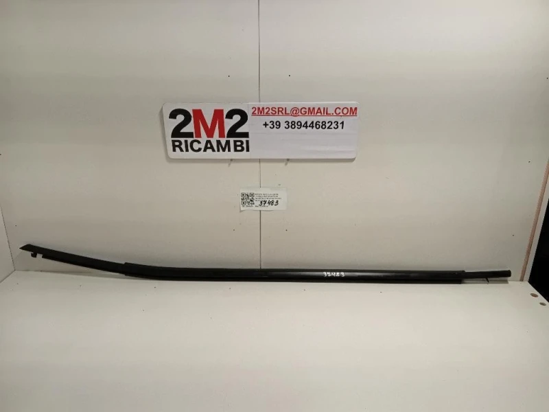Listello Modanatura Raschiavetro Porta ANT SX Toyota RAV 4 V 2018