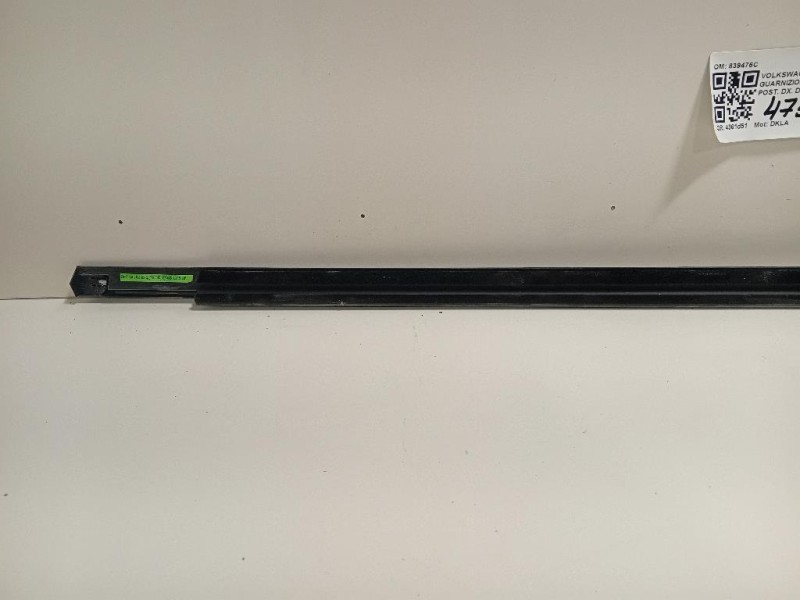 Listello Modanatura Raschiavetro Porta POST DX 839476C Volkswagen T-cross 2019