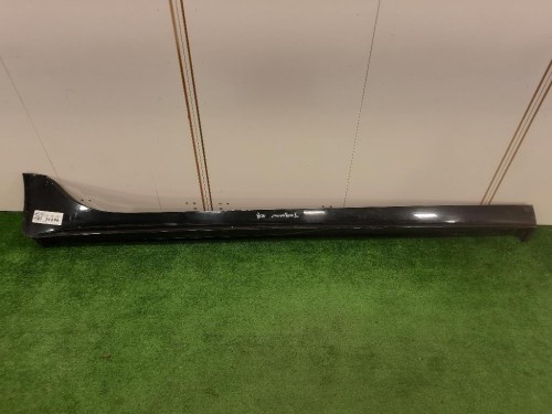 Listello Spoiler Sottoporta DX GX7M-101D56-A Jaguar XE 2015