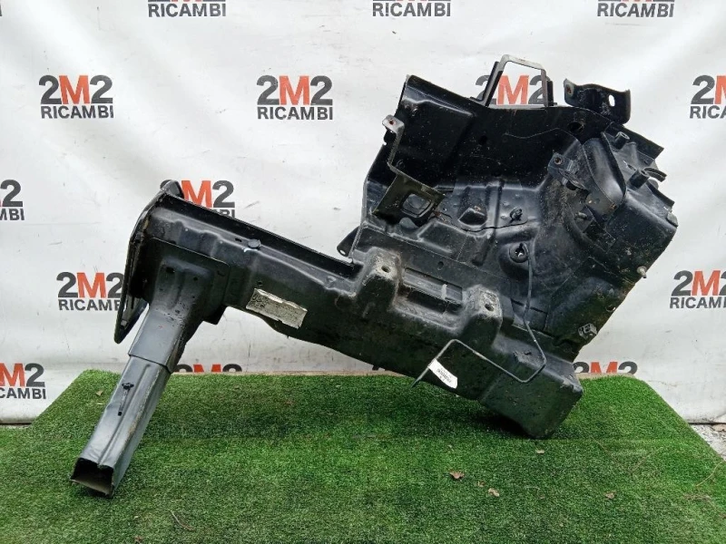 Longherone ANT DX Fiat Freemont 2011