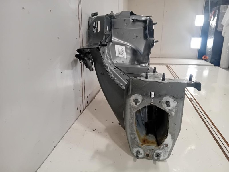 Longherone ANT DX J9C3-17A793-AB Jaguar E-pace 2017