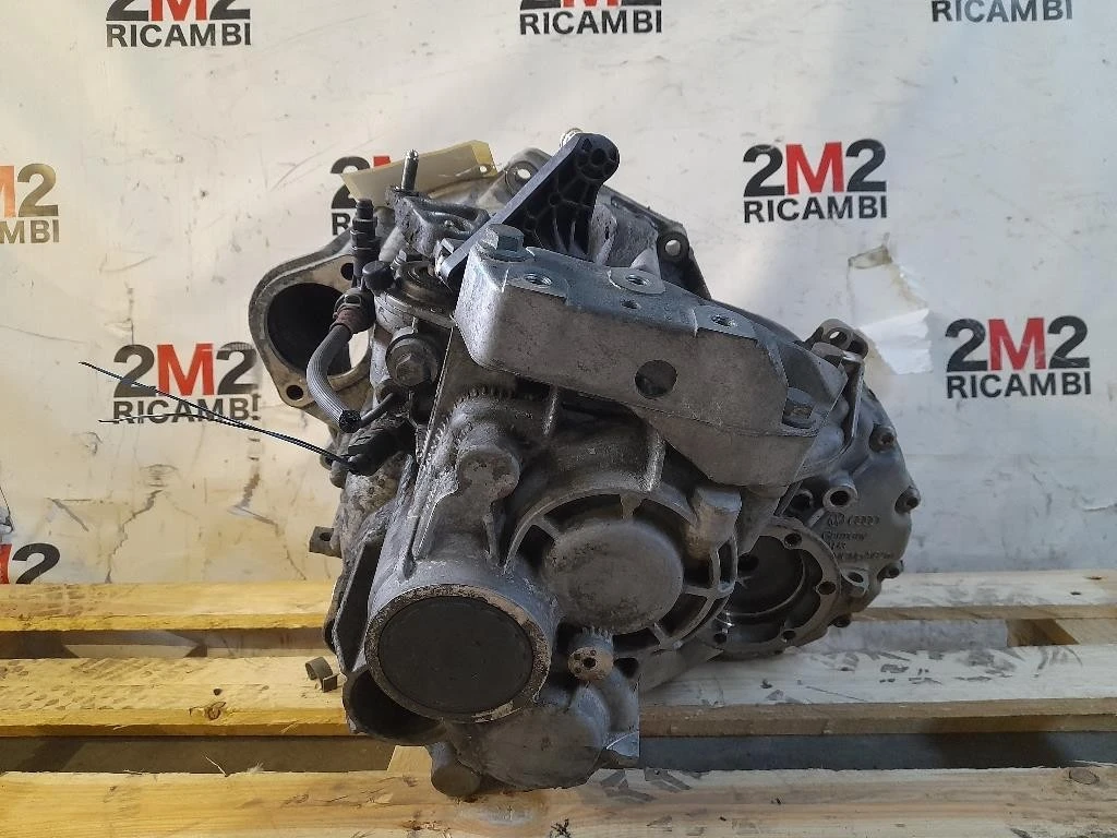 Cambio KDN KDQ KDS KNS KNU KNY JLU 6 MARCE MANUALE KDN Volkswagen Passat V 2005