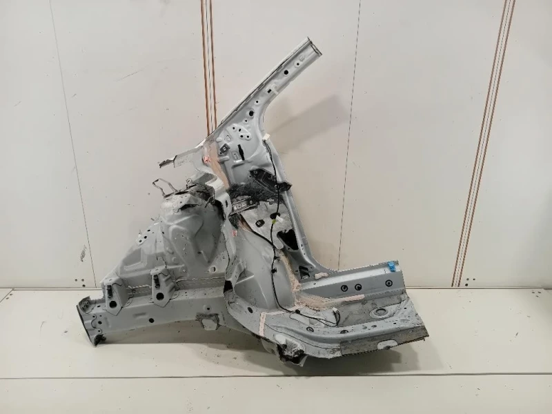 Longherone ANT DX 5710152090 Toyota Yaris IV 2017