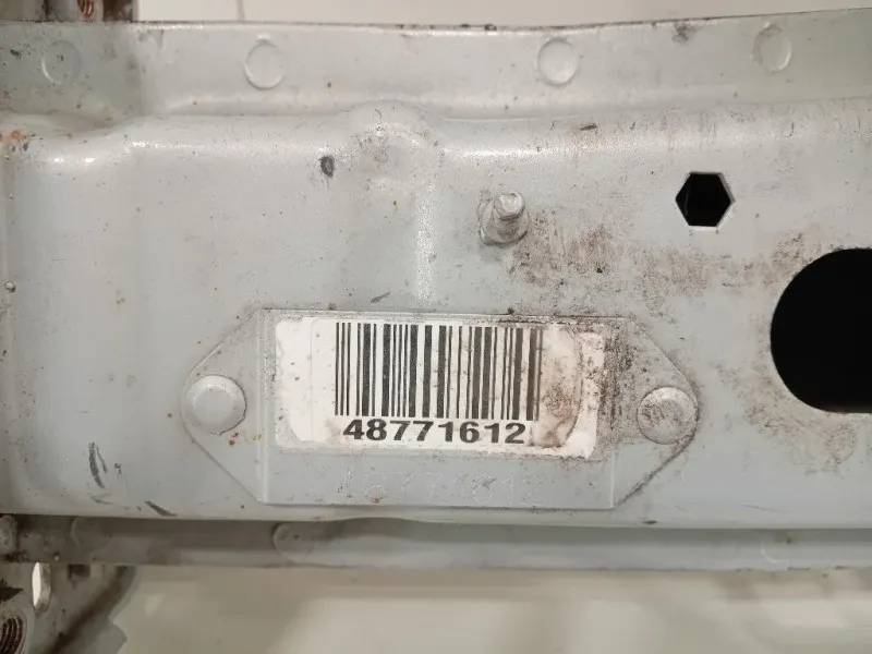 Longherone ANT SX Alfa Romeo Giulietta 2010