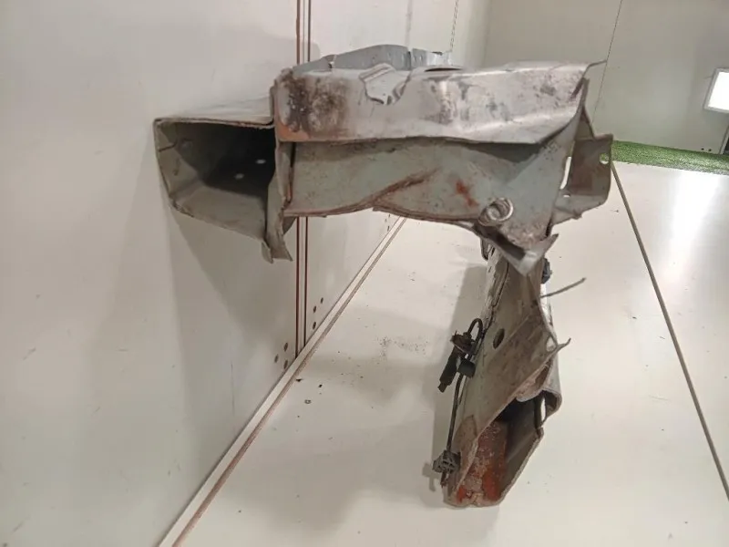 Longherone ANT SX Alfa Romeo Giulietta 2010