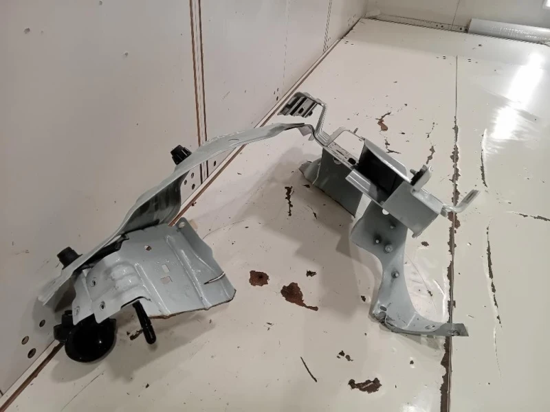 Longherone ANT SX 625198179R Dacia Duster I 2014