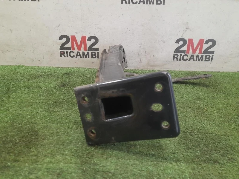 Longherone ANT SX Fiat 500 II 2008