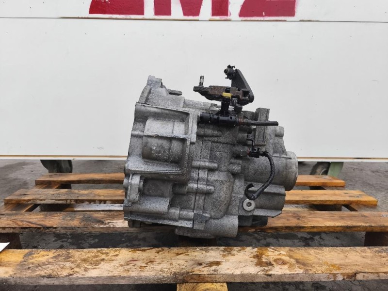 Cambio KXZ 6 MARCE MANUALE Volkswagen Passat V 2005