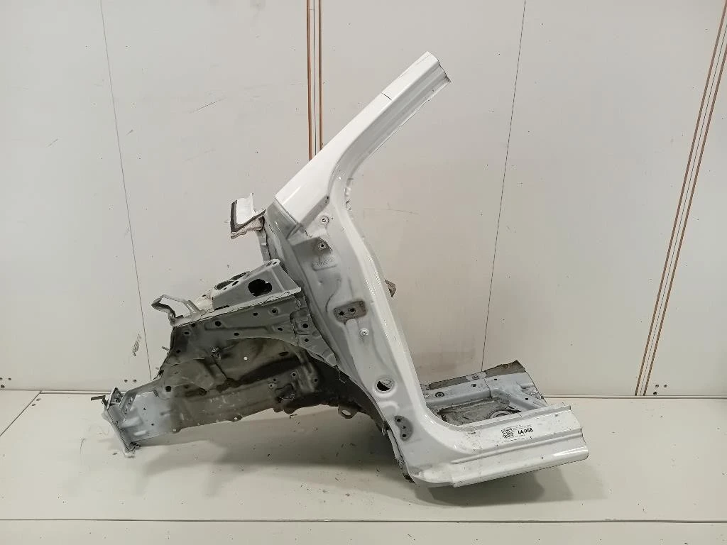 Longherone ANT SX 5710252200 Toyota Yaris IV 2017
