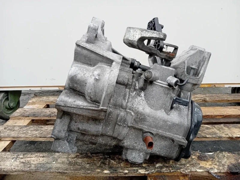 Cambio SJD 5 MARCE MANUALE Volkswagen POLO VII 2017