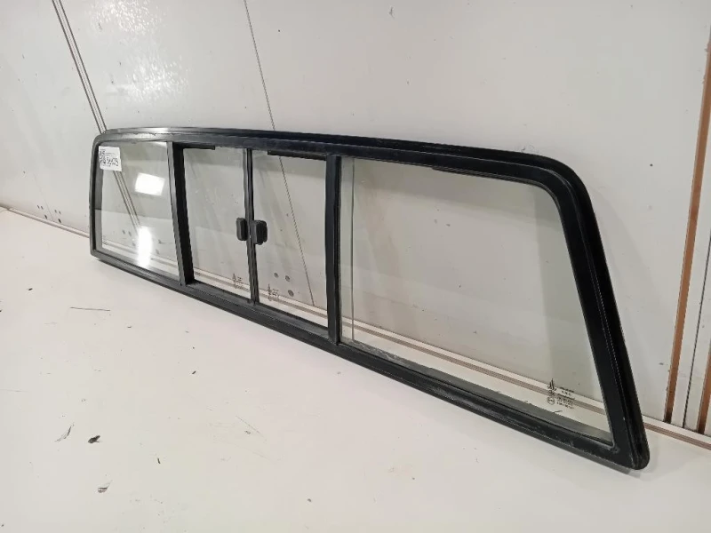 Lunotto 79700EB300 Nissan Navara 2010