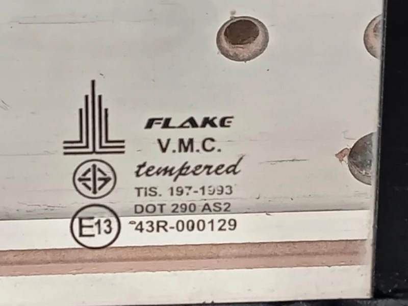 Lunotto 79700EB300 Nissan Navara 2010