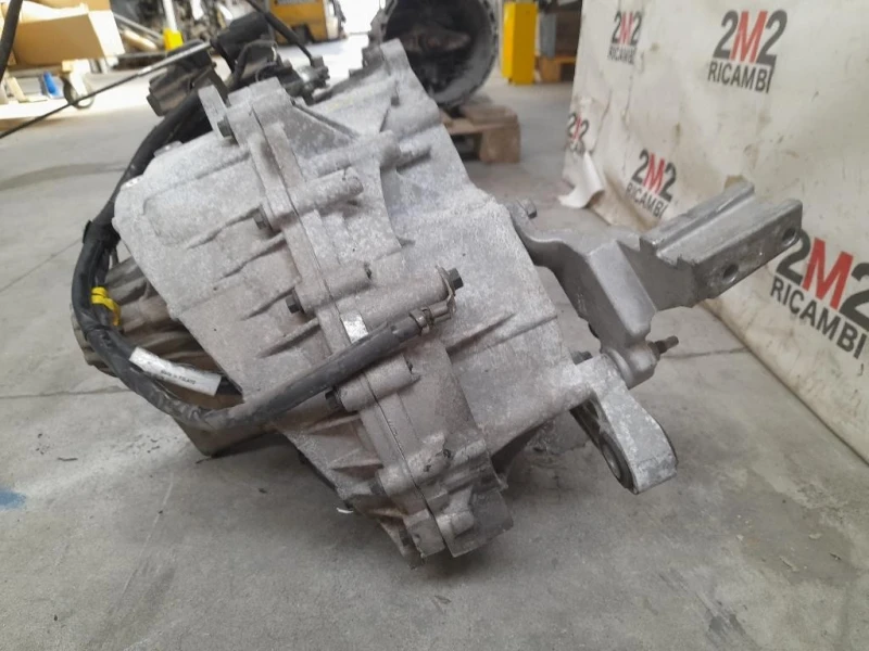 Cambio D5204T6 D66R7002AA Volvo V40 II 2012