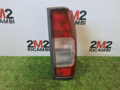 Fanale POST DX 26550EB38A Nissan Navara 2005