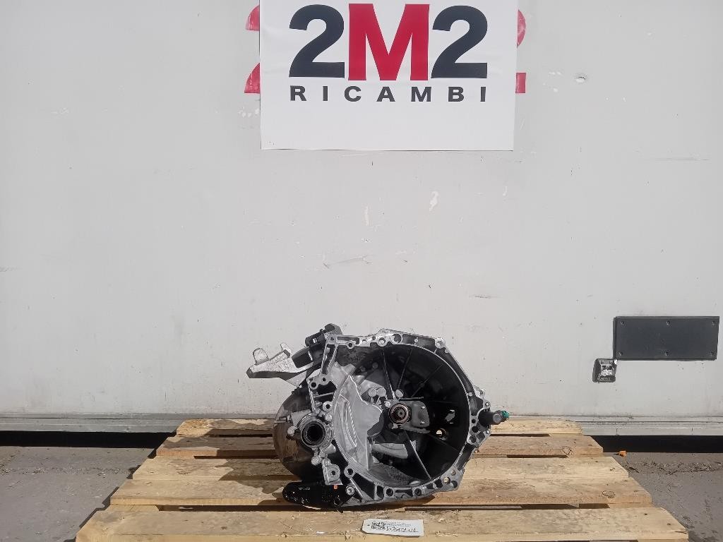 Cambio 6 MARCE MANUALE Peugeot 2008 II 2020
