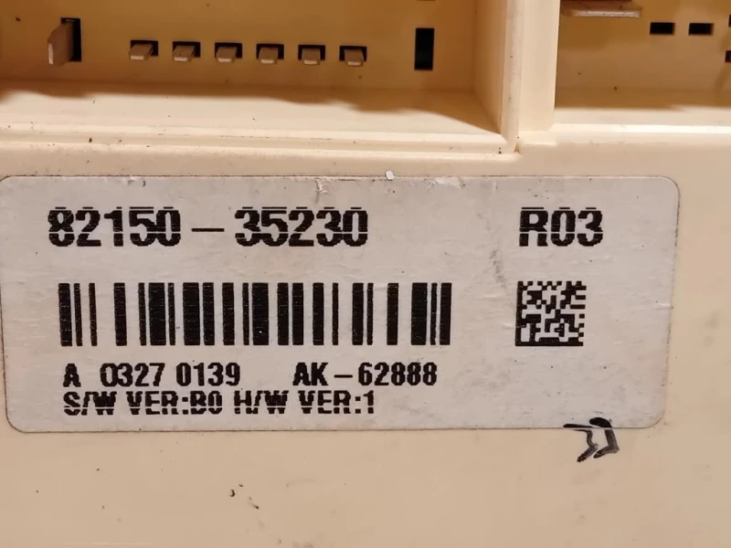 Centralina Scatola Fusibili 82150-35230 Ssangyong Tivoli 2015