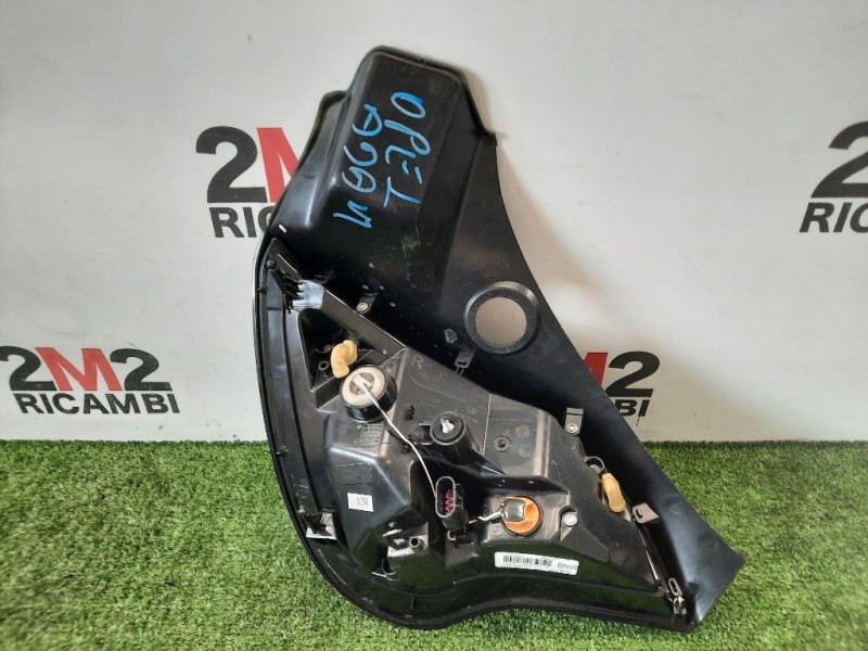 Fanale POST DX 39025876 Opel ADAM 2013