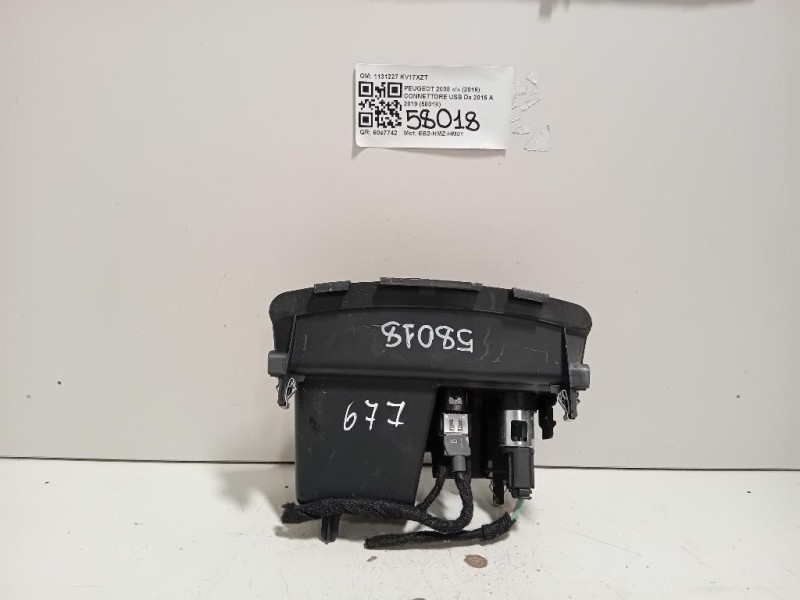 Connettore USB 1131227 Peugeot 2008 I 2016