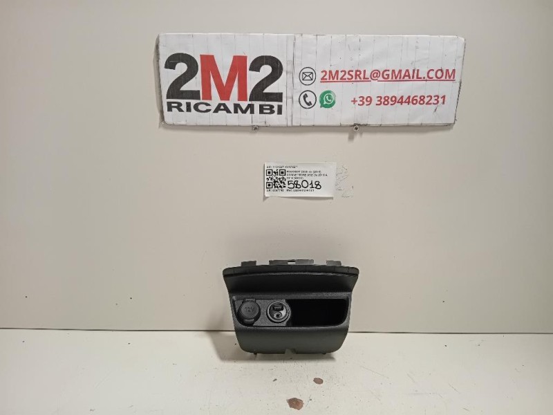 Connettore USB 1131227 Peugeot 2008 I 2016