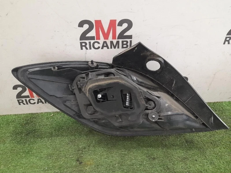 Fanale POST DX 13352444 93357460 Opel Astra H 2005