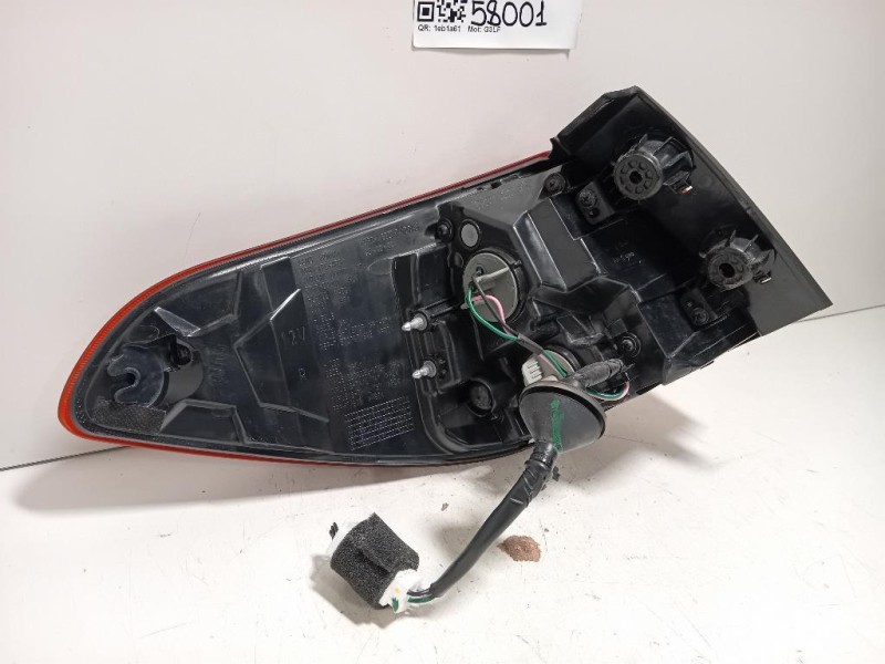 Fanale EST POST DX 92402G4200 Hyundai I30 III CW 2020