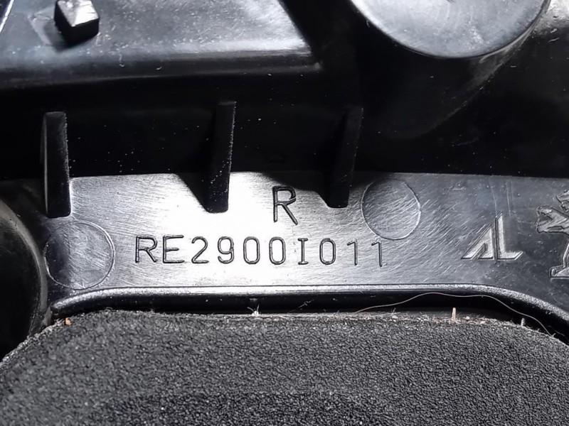 Fanale EST POST DX FR2695020201 Peugeot 2008 II 2020