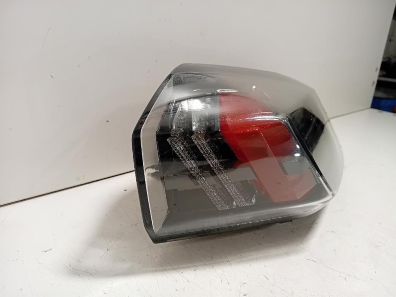 Fanale EST POST DX FR2695020201 Peugeot 2008 II 2020