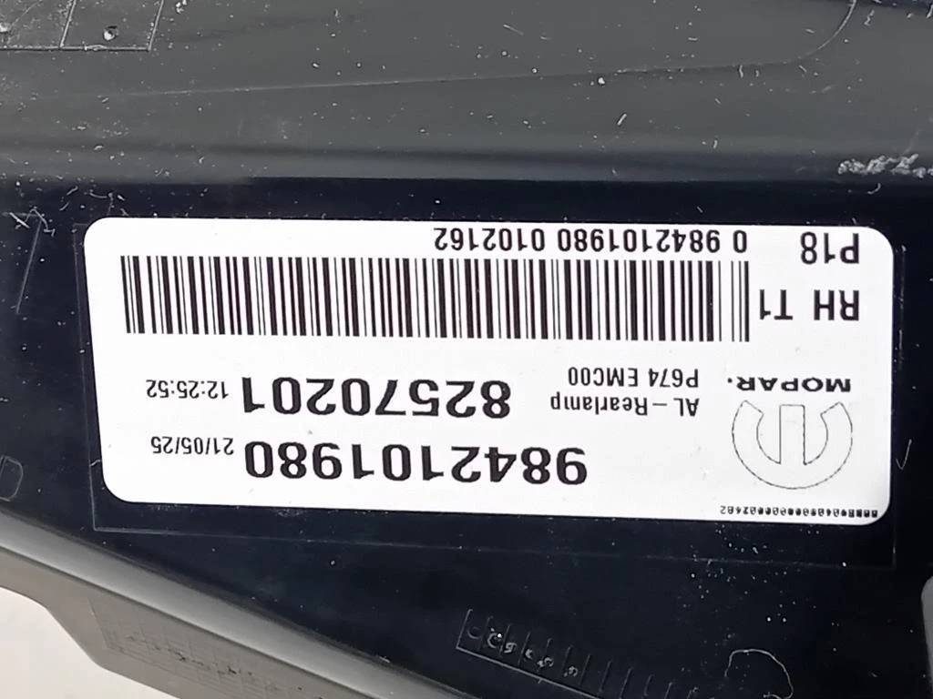 Fanale EST POST DX 9842101980 Peugeot 3008 II 2020
