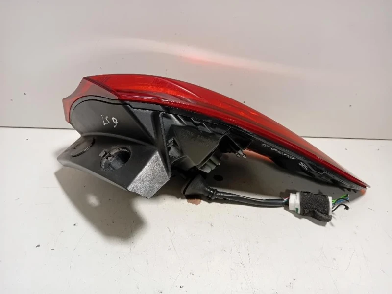 Fanale EST POST SX 92401G4200 Hyundai I30 III CW 2020