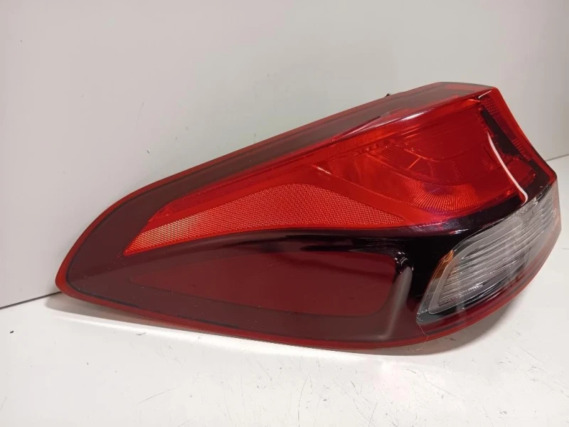 Fanale EST POST SX 92401G4200 Hyundai I30 III CW 2020