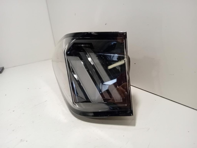 Fanale EST POST SX 9840202680 Peugeot 3008 II 2020