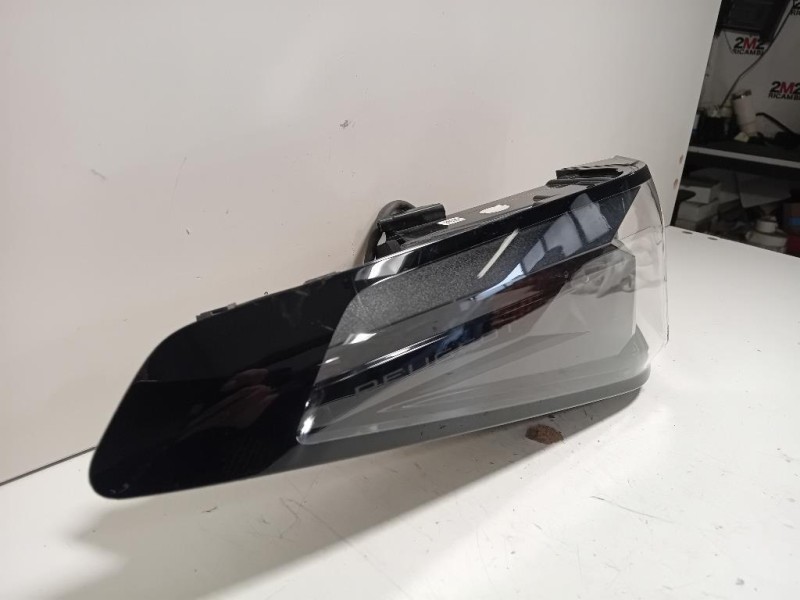 Fanale EST POST SX 9840202680 Peugeot 3008 II 2020